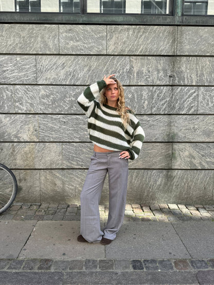 MEGHAN | STRIPED SWEATER